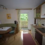 Hausmenneweger Apartment *