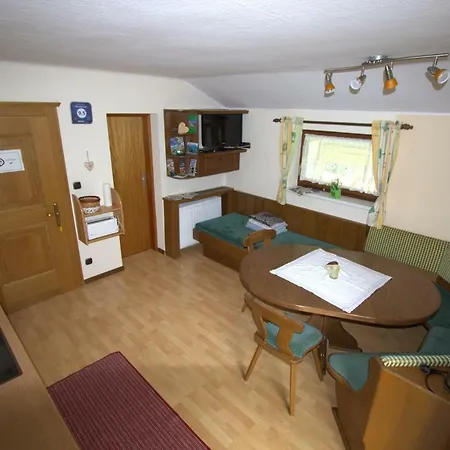 Hausmenneweger Apartman